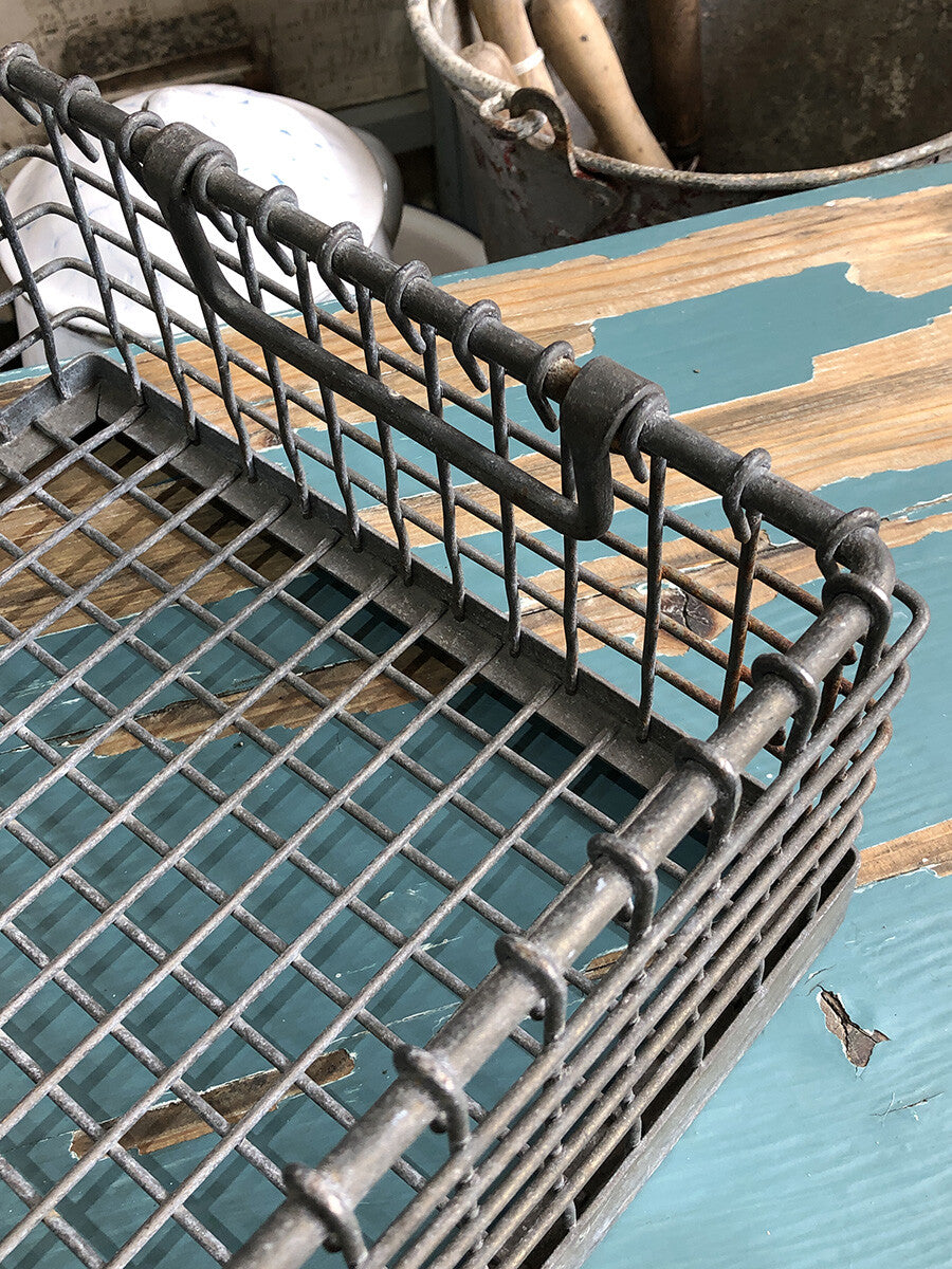 French Vintage Basket - detail 5