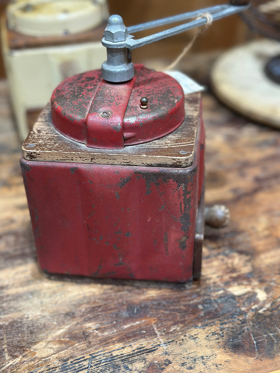 French Vintage Coffee Grinder - detail 2