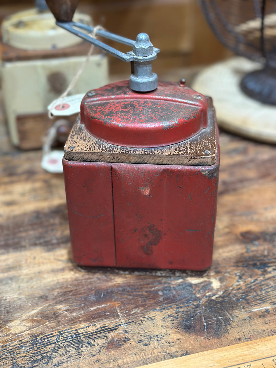 French Vintage Coffee Grinder - detail 3