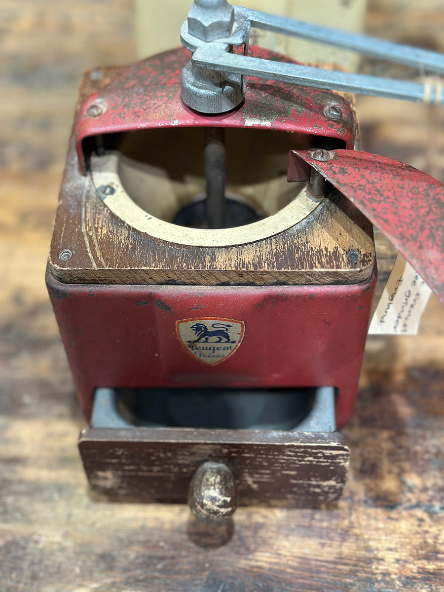 French Vintage Coffee Grinder - detail 5