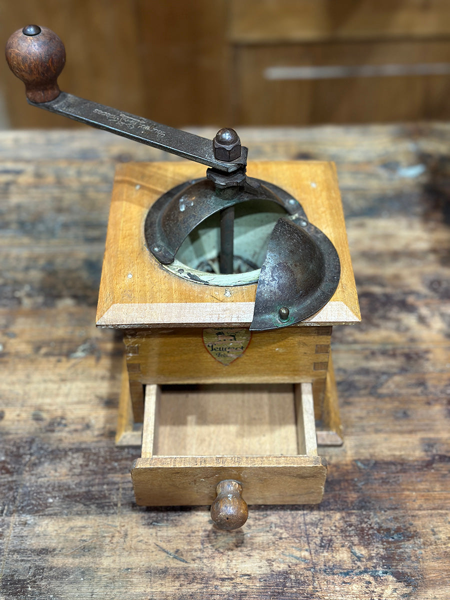 French Vintage Coffee Grinder - detail 2