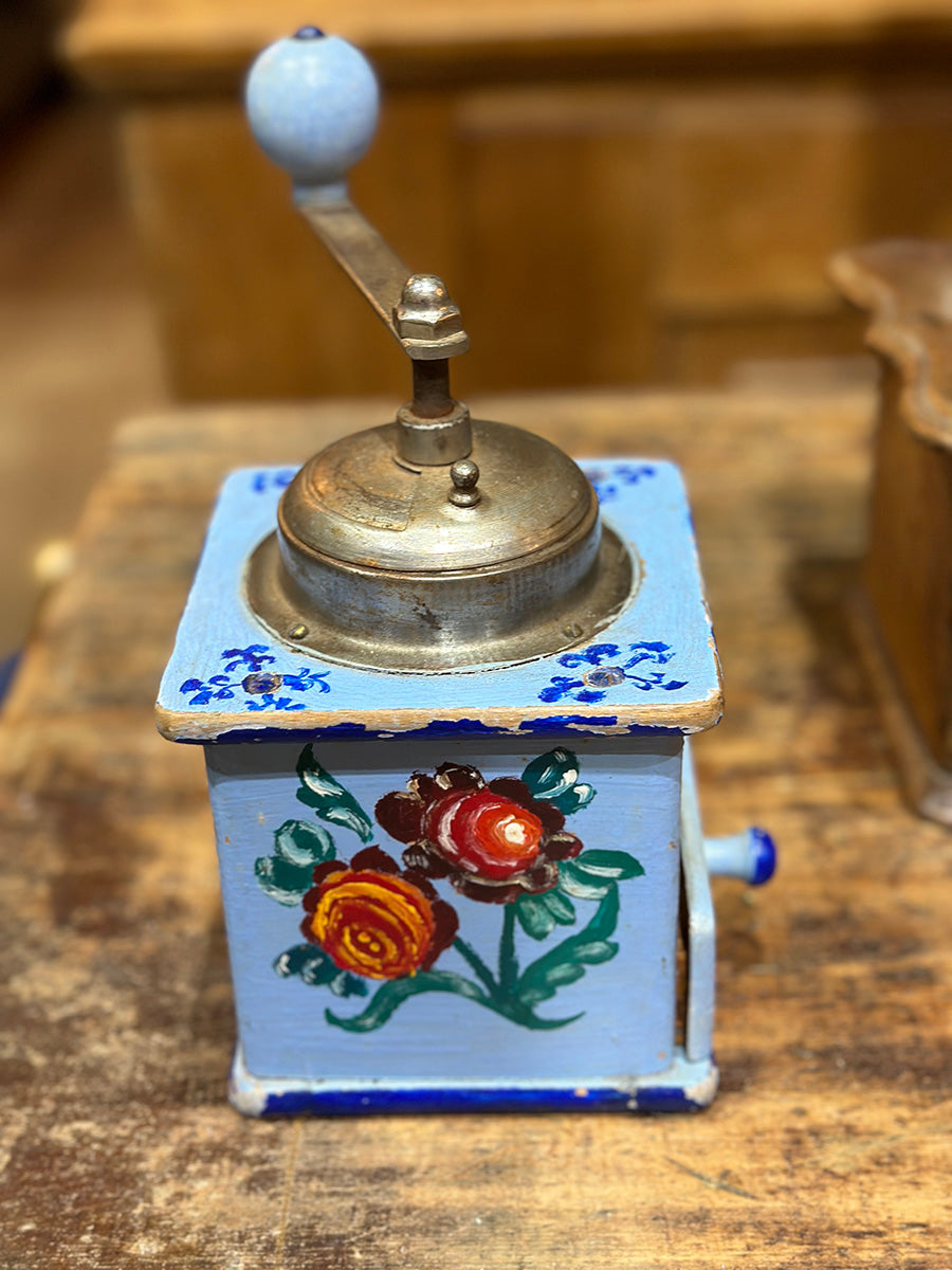 French Vintage Coffee Grinder - detail 1
