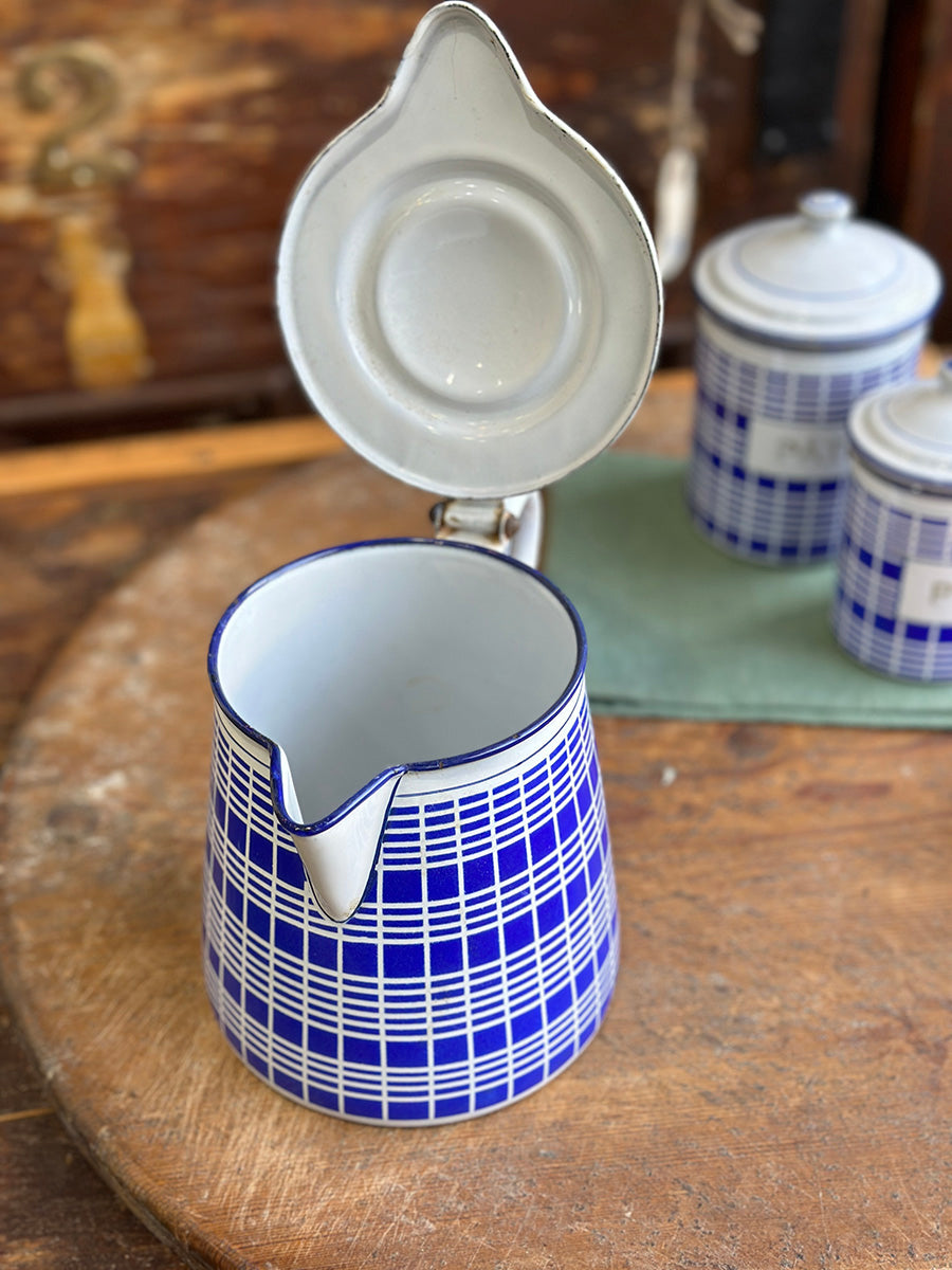 French Vintage Enamel Water Jug - detail 1