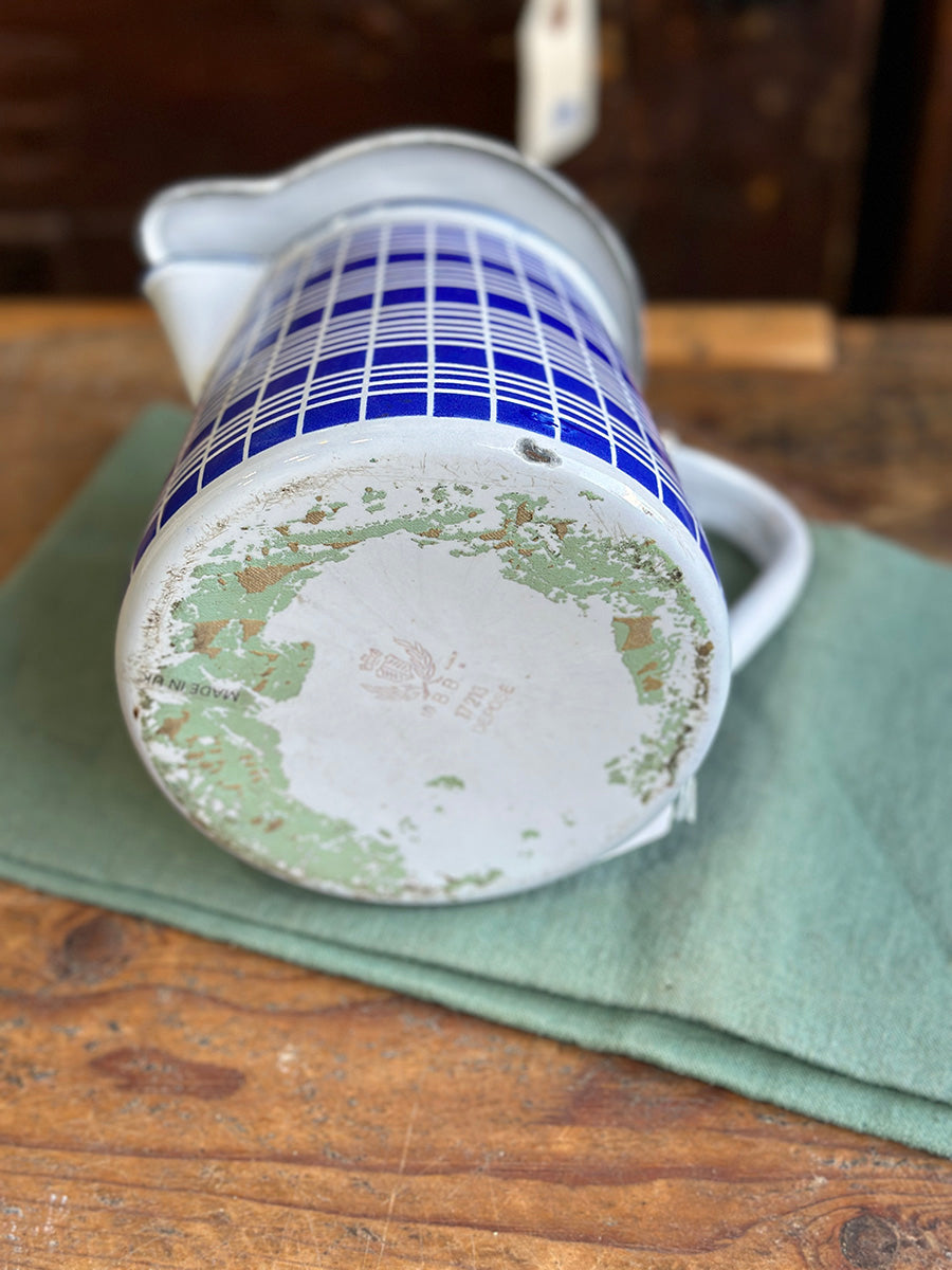 French Vintage Enamel Water Jug - detail 3