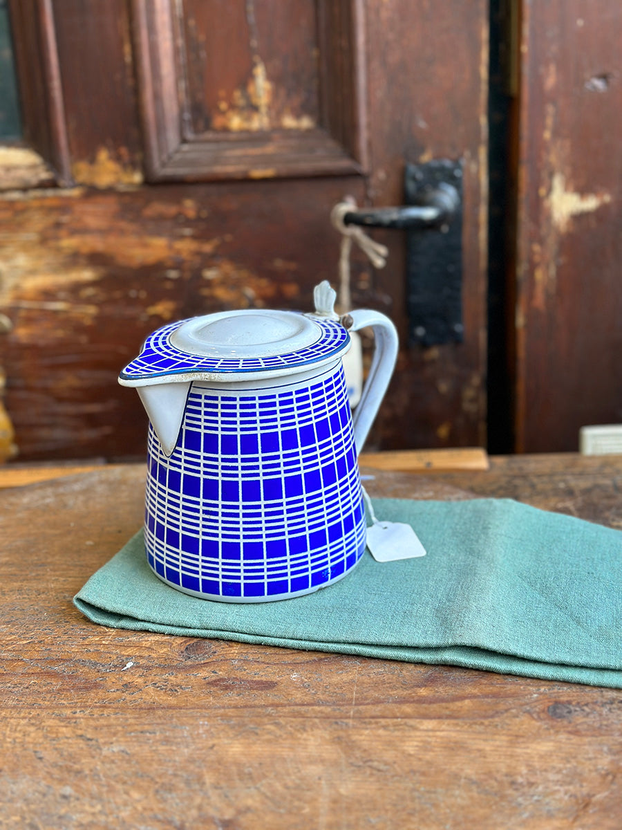 French Vintage Enamel Water Jug - detail 4