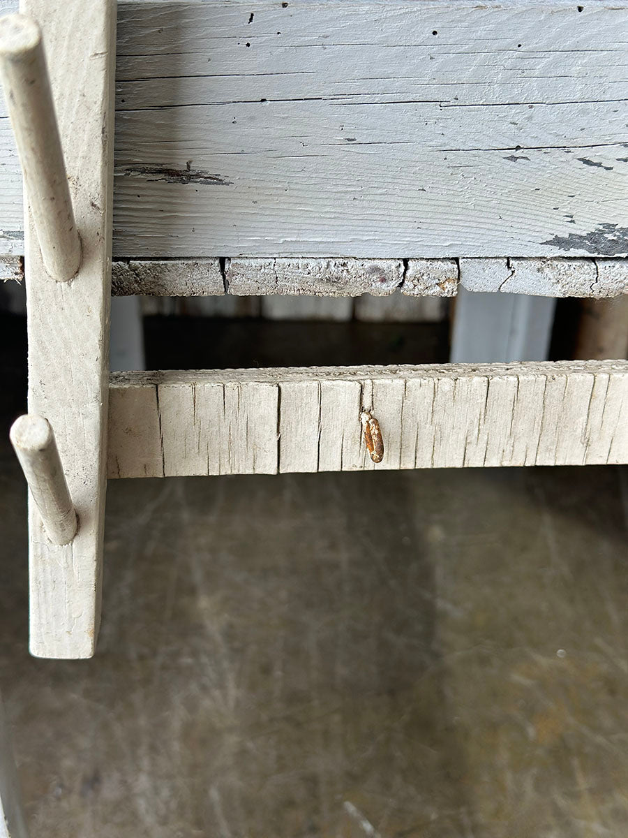 English Old Vintage Pine Wall Hanging Rack with Flower Signs - detail 3