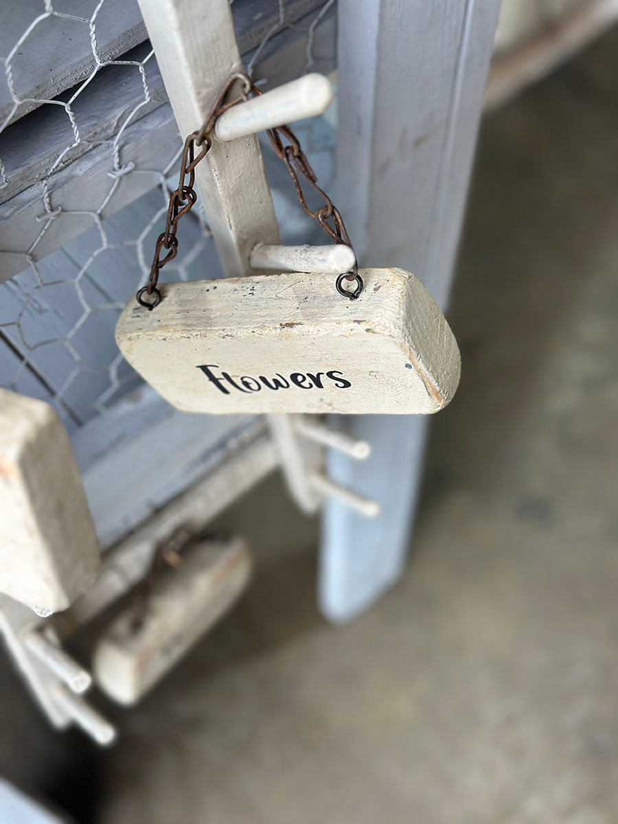 English Old Vintage Pine Wall Hanging Rack with Flower Signs - detail 5