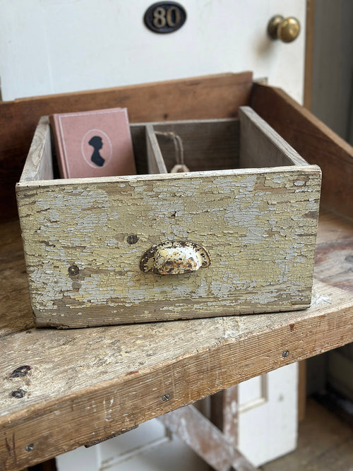 Small English Antique Decorative Object - main image