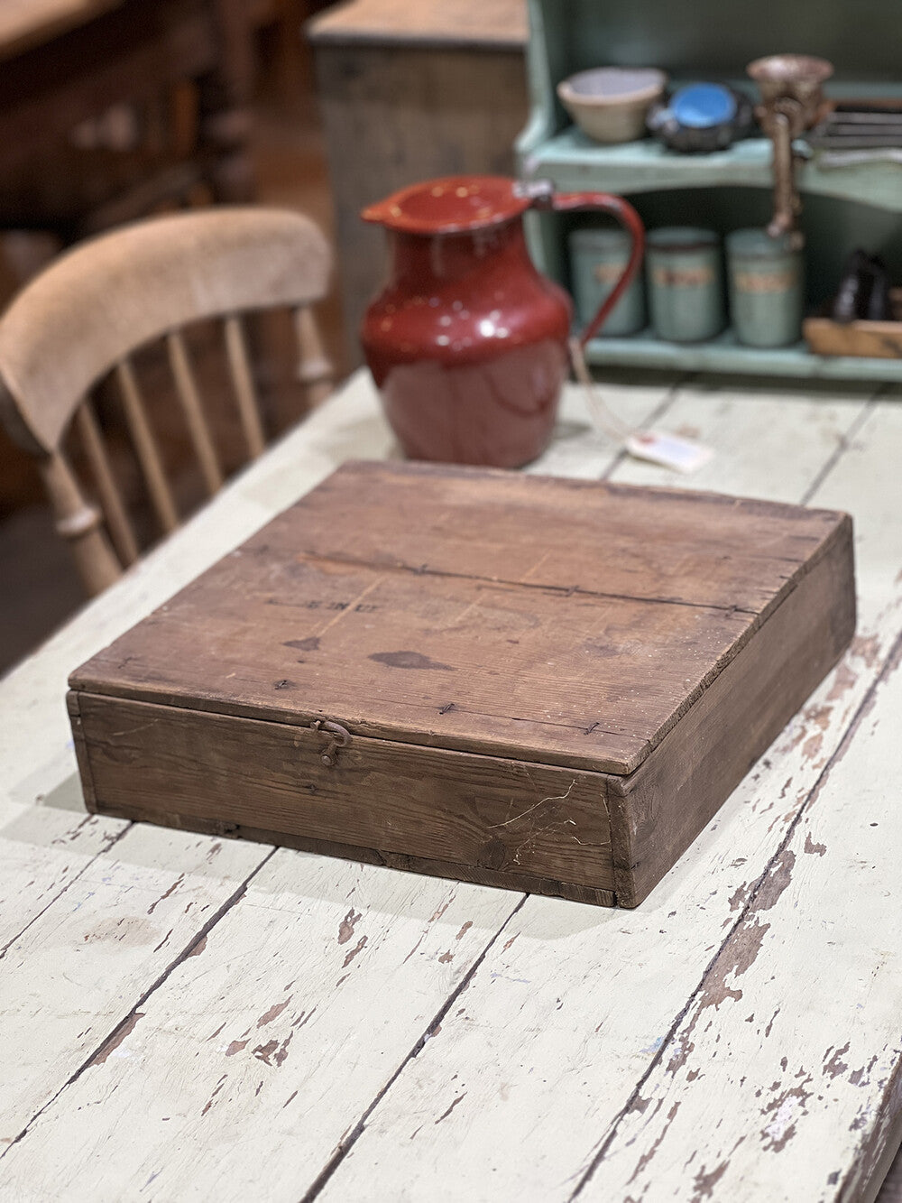 French Vintage Wooden Box - detail 2