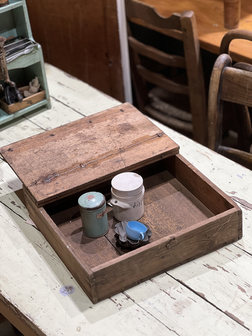 French Vintage Wooden Box - detail 6