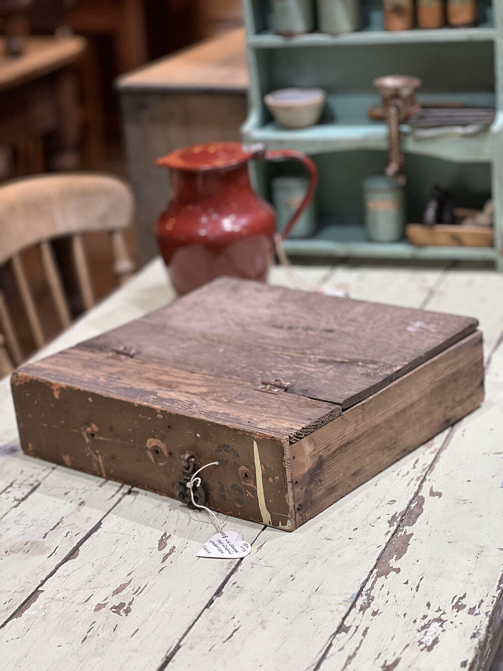 French Vintage Wooden Box - detail 2