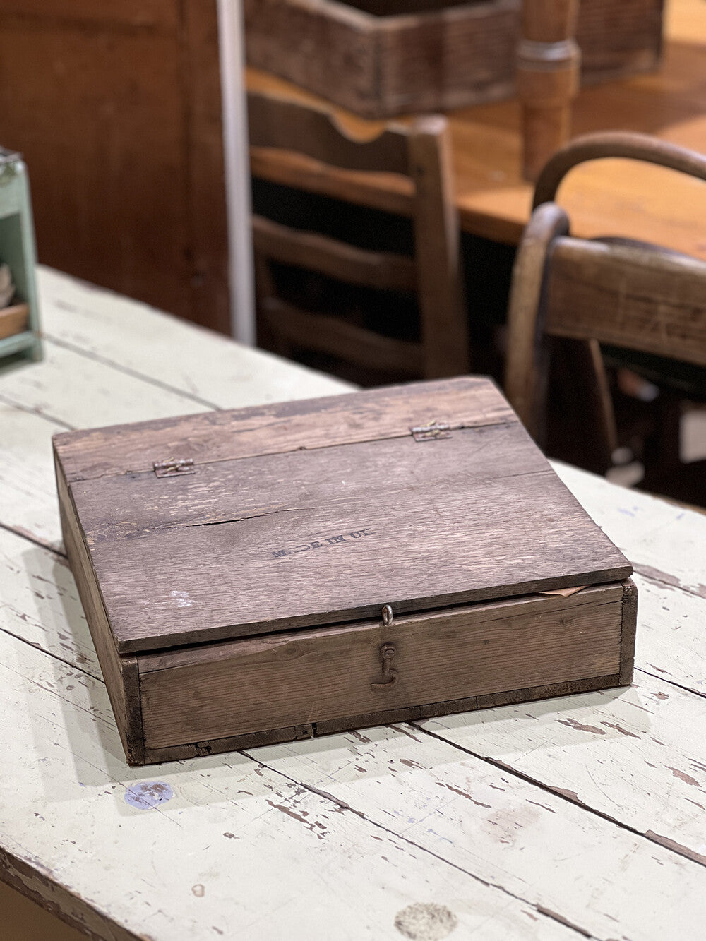French Vintage Wooden Box - detail 4