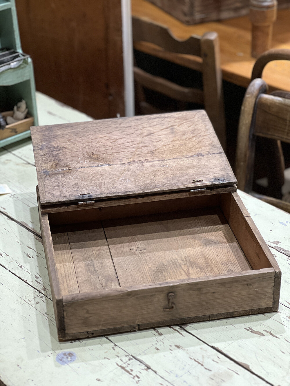 French Vintage Wooden Box - detail 5