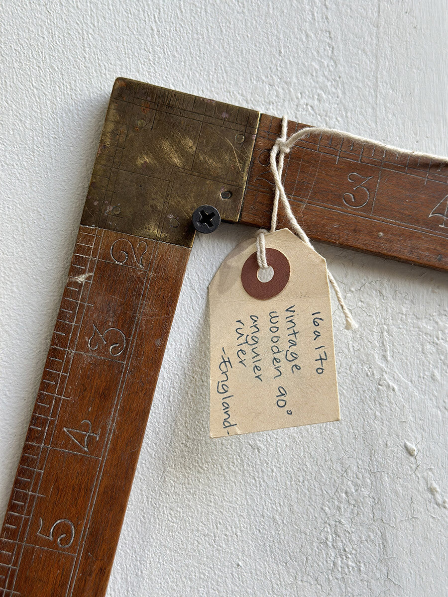 English Vintage Wooden Decorative Object - detail 2