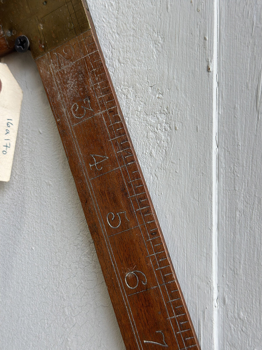 English Vintage Wooden Decorative Object - detail 3