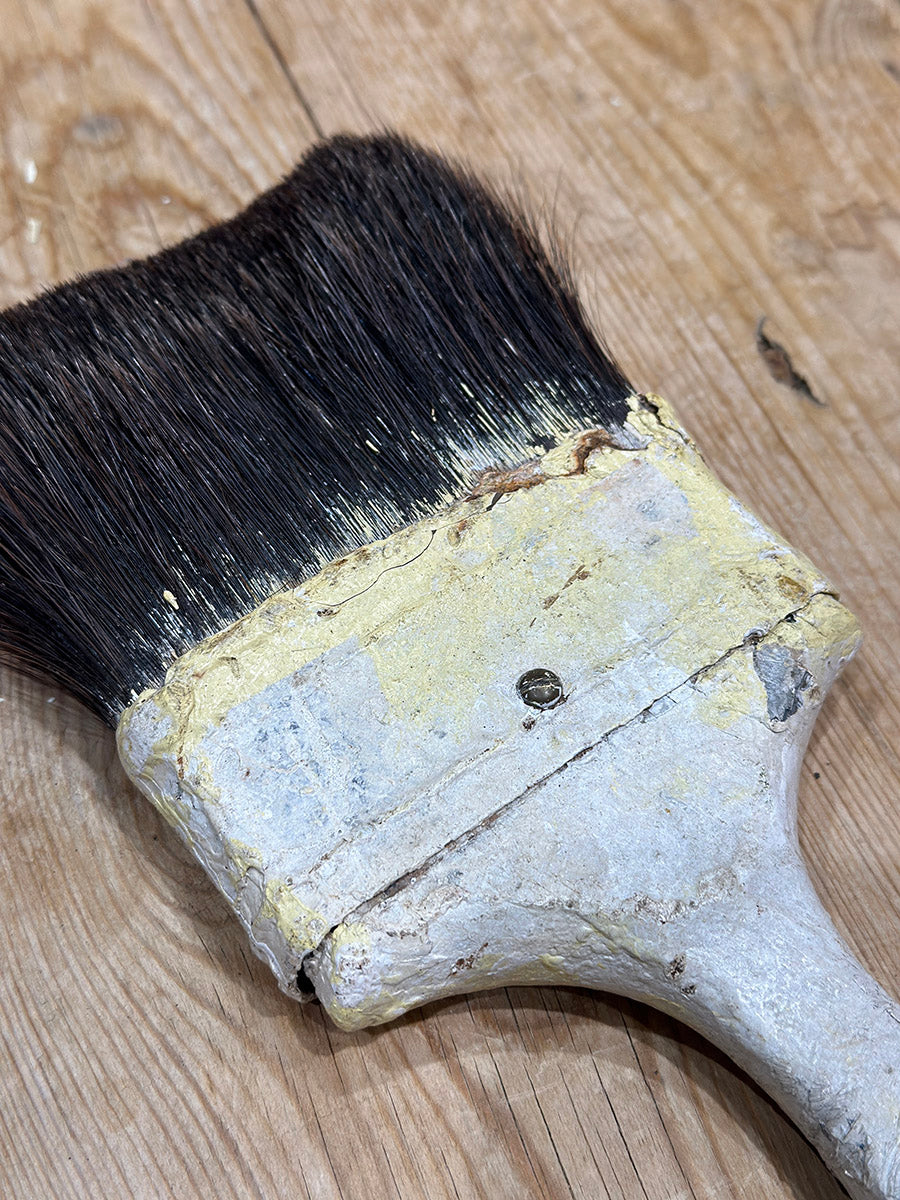 English Vintage White Painting Brush - detail 2