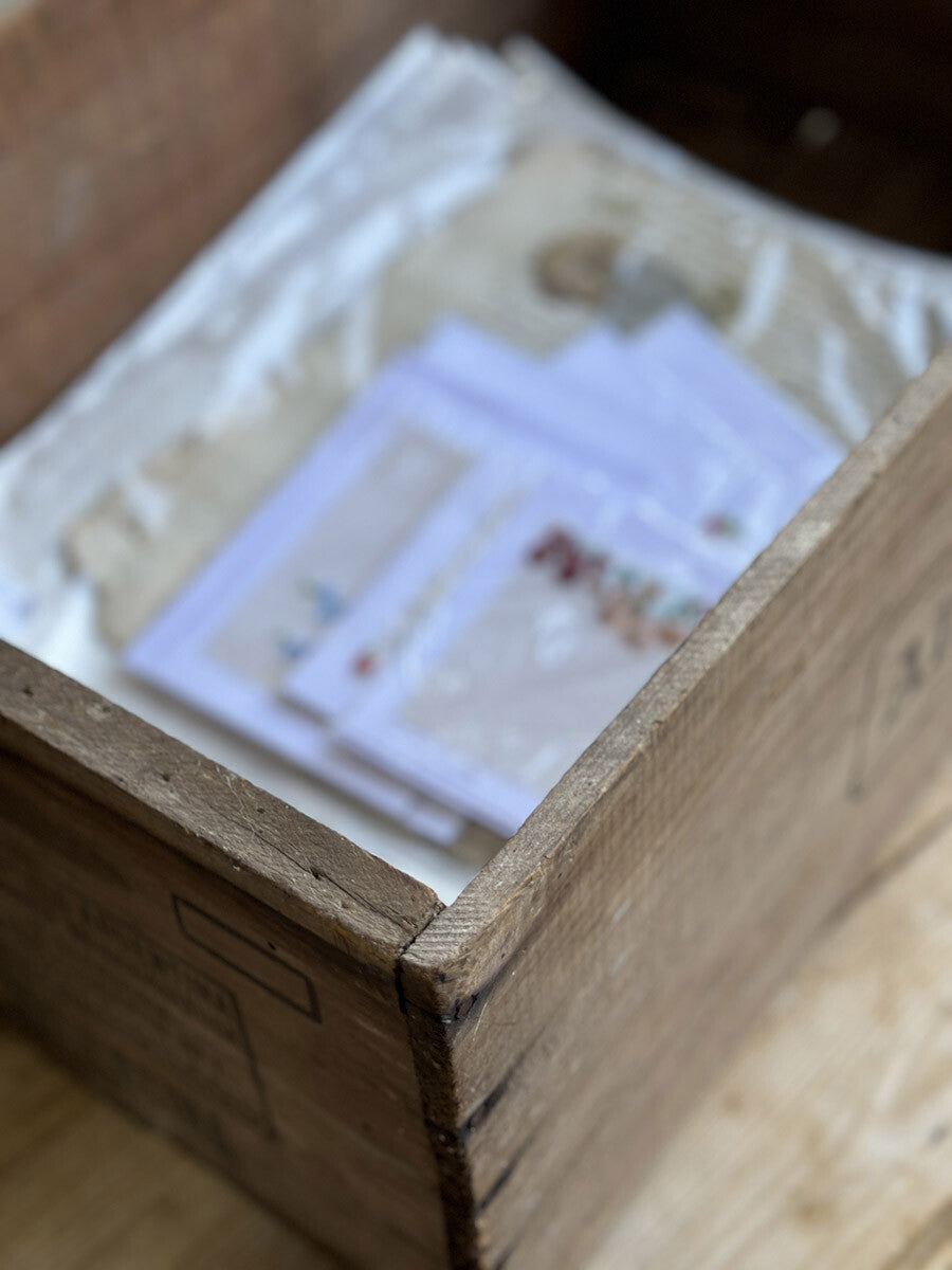 English Vintage Wooden Box - detail 6