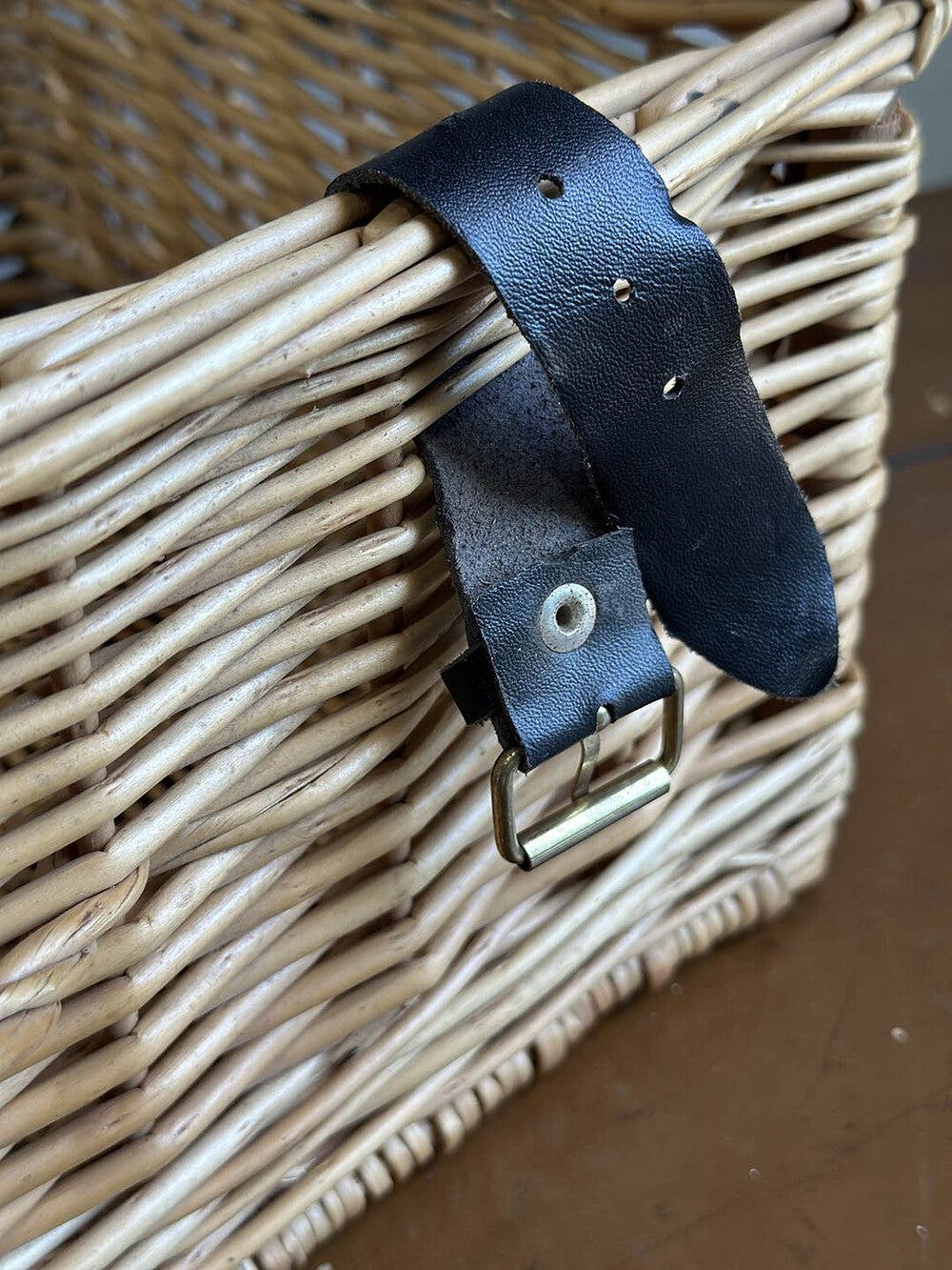English Vintage Basket - detail 7