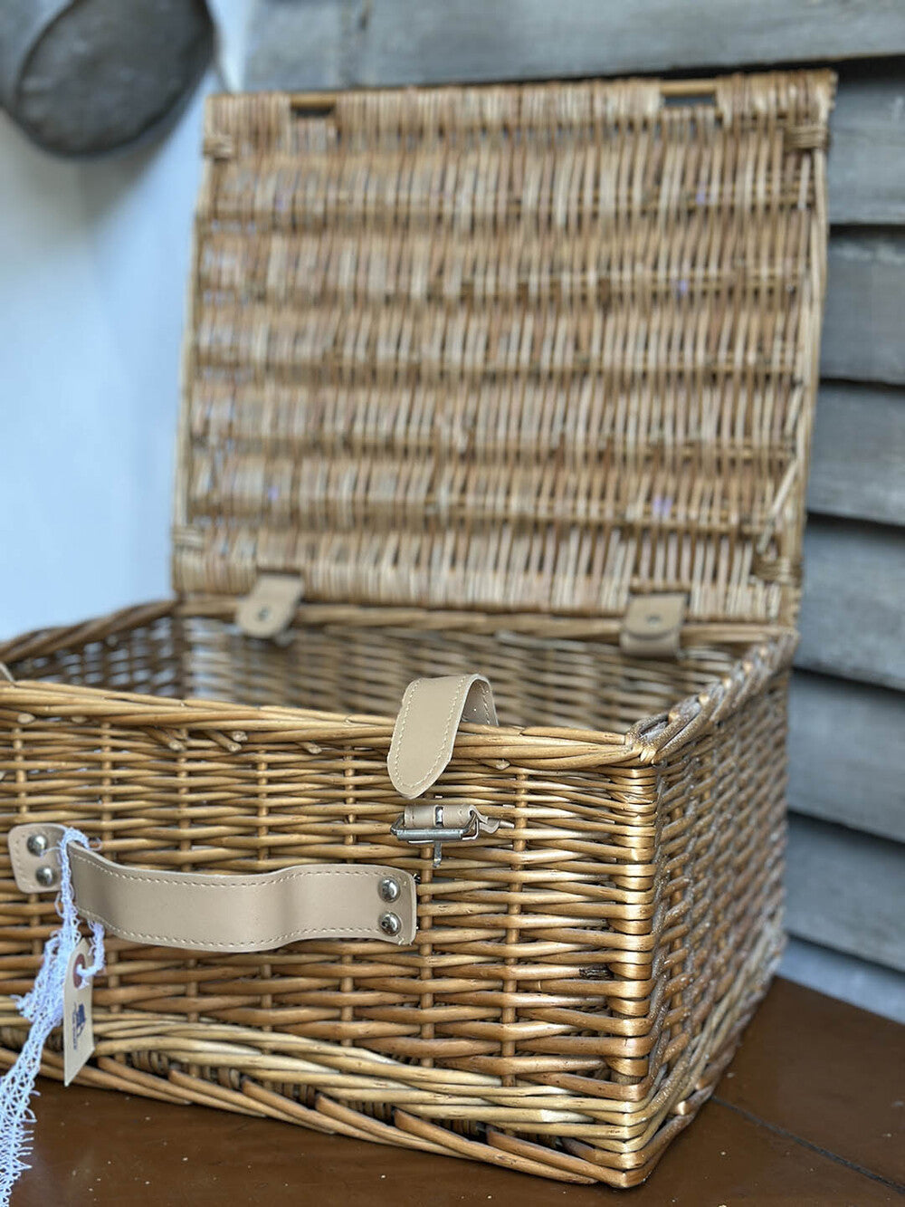 English Vintage Basket - detail 6