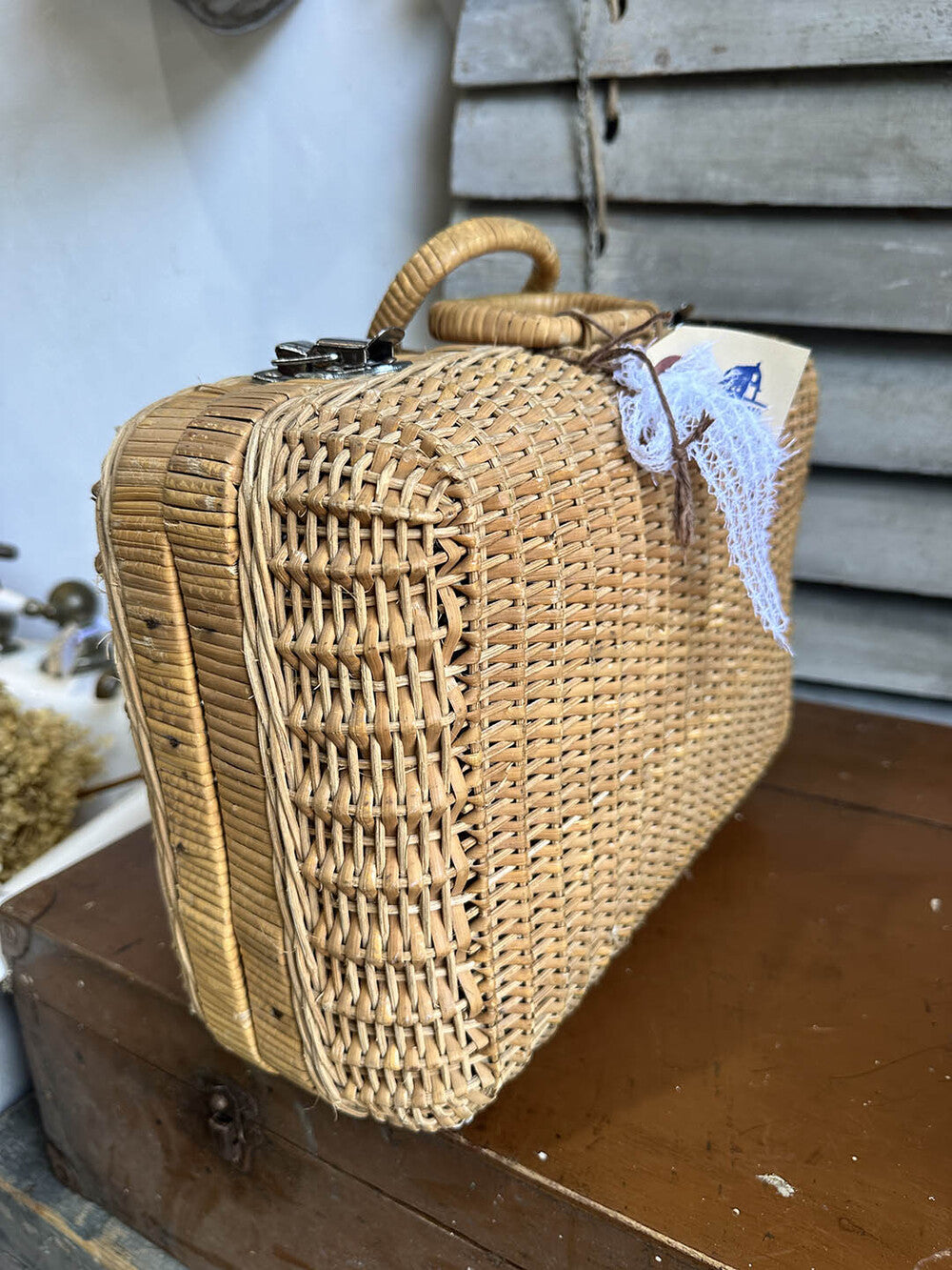 English Vintage Basket - detail 4