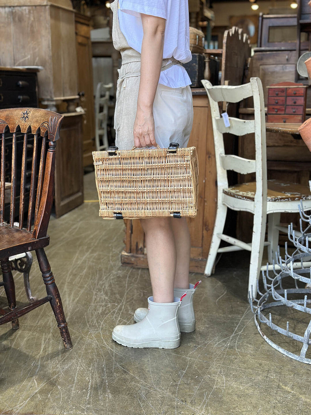 English Vintage Basket - detail 7
