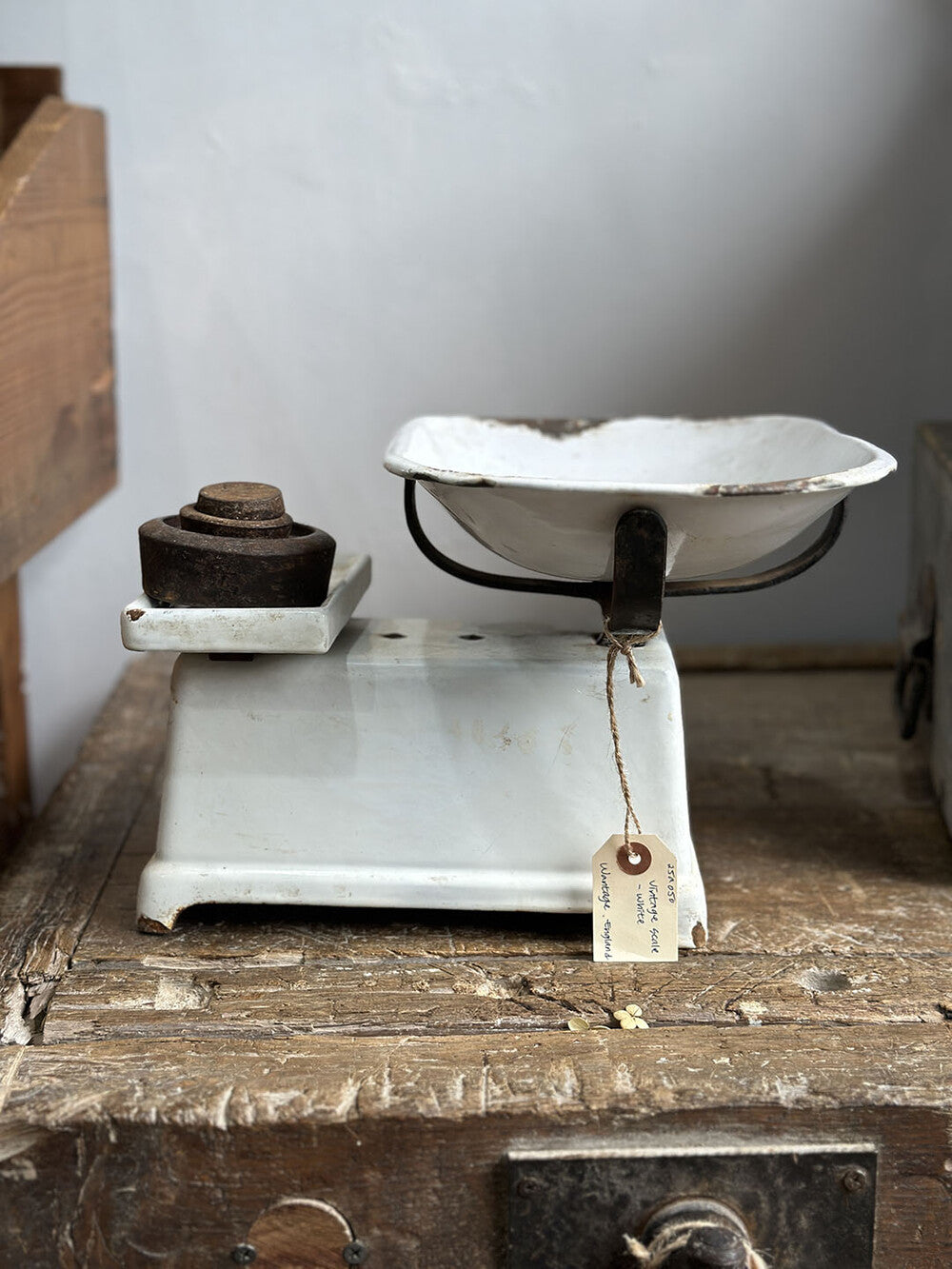 English Vintage Decorative Object - detail 2