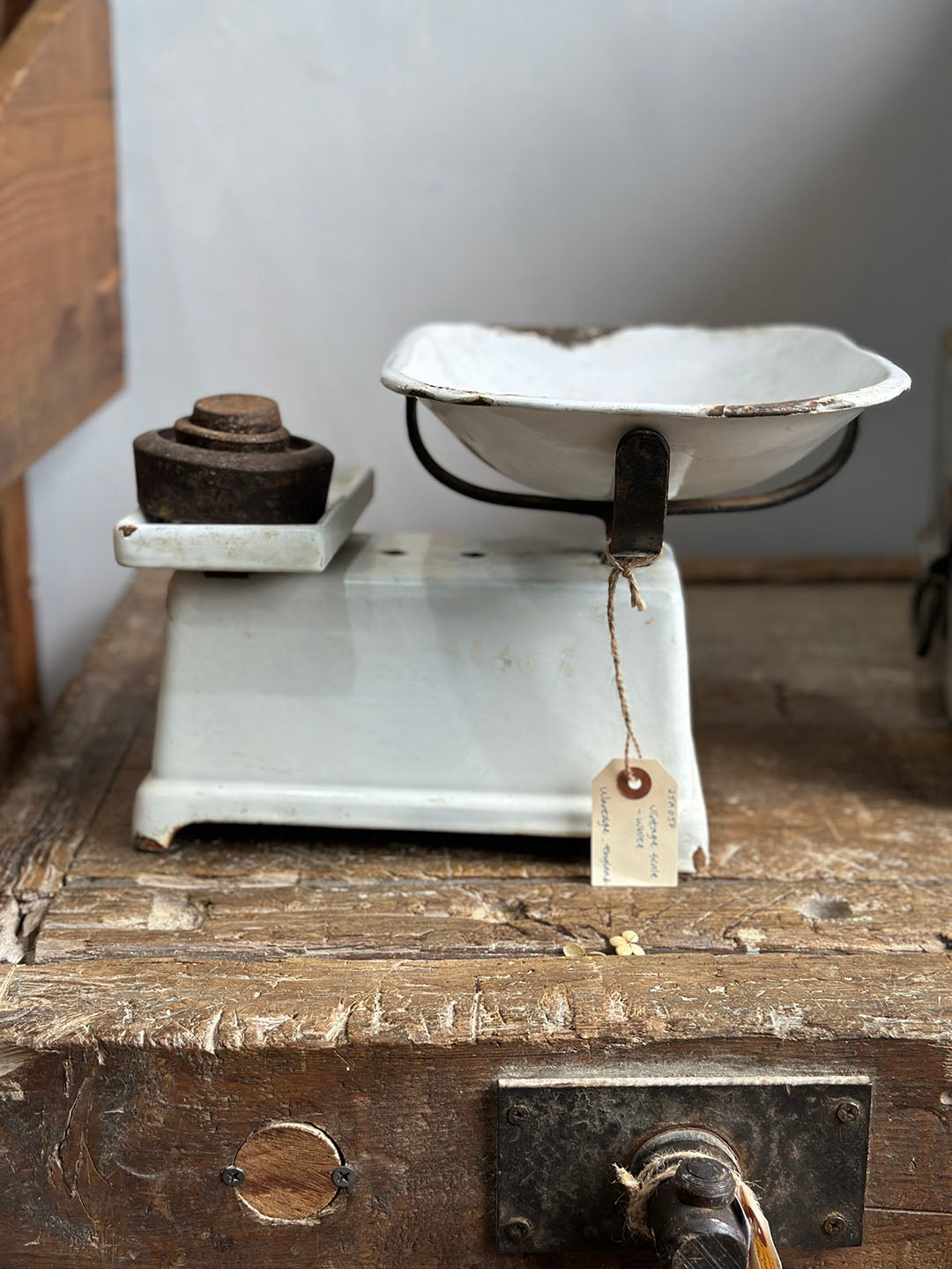 English Vintage Decorative Object - main image