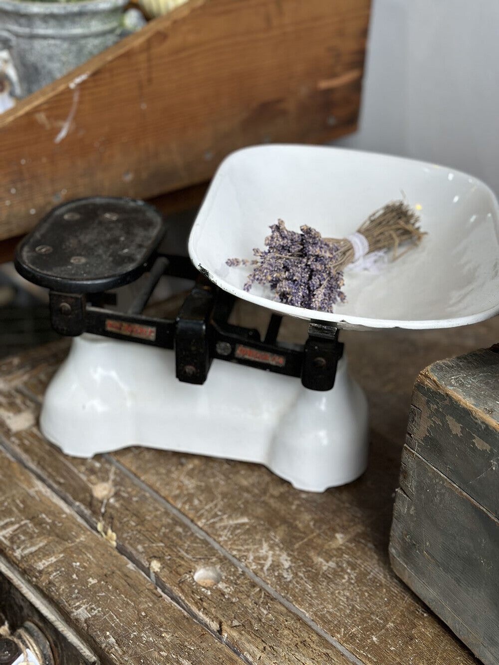 English Vintage Tray - detail 4