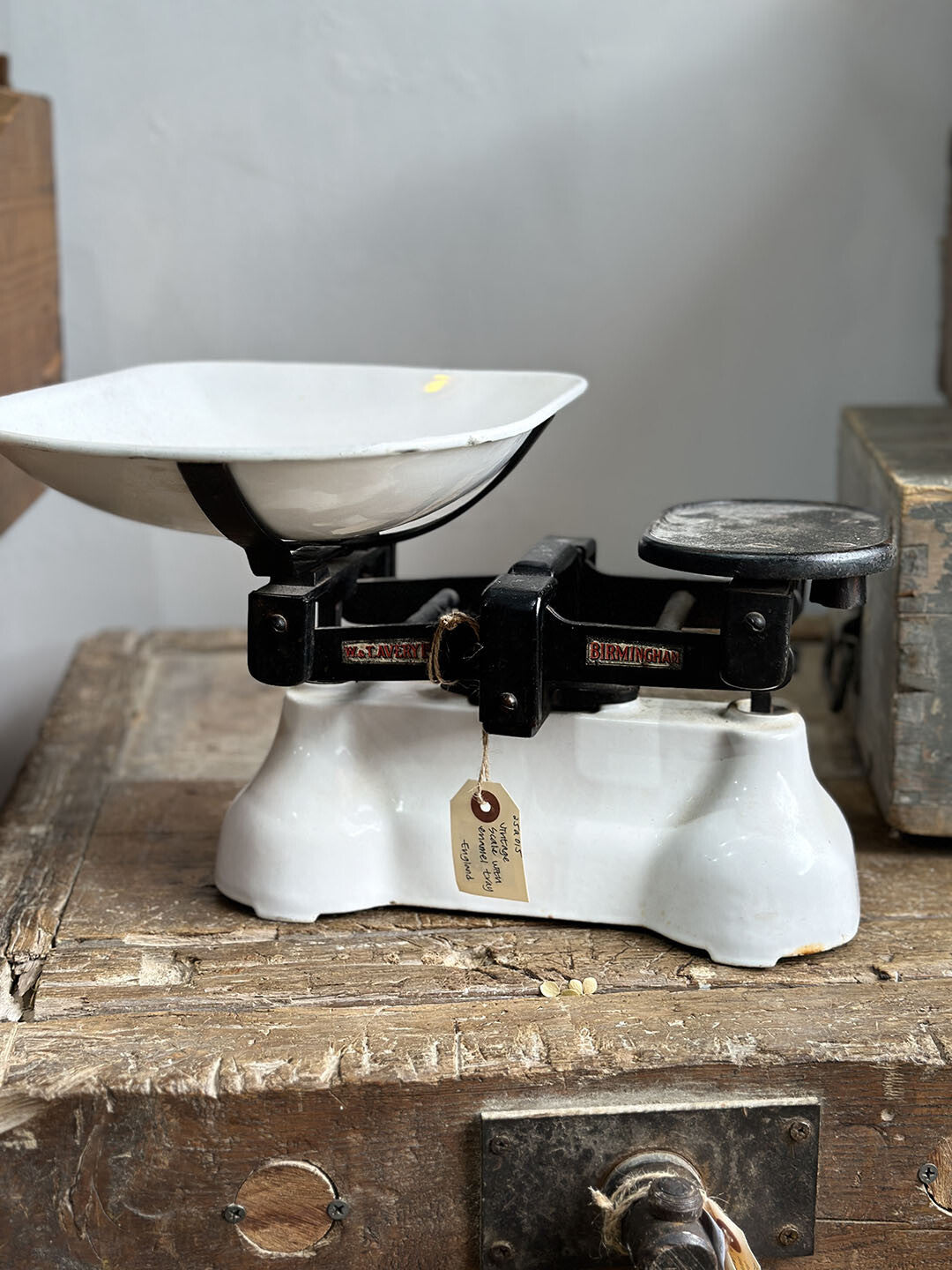 English Vintage Tray - detail 1
