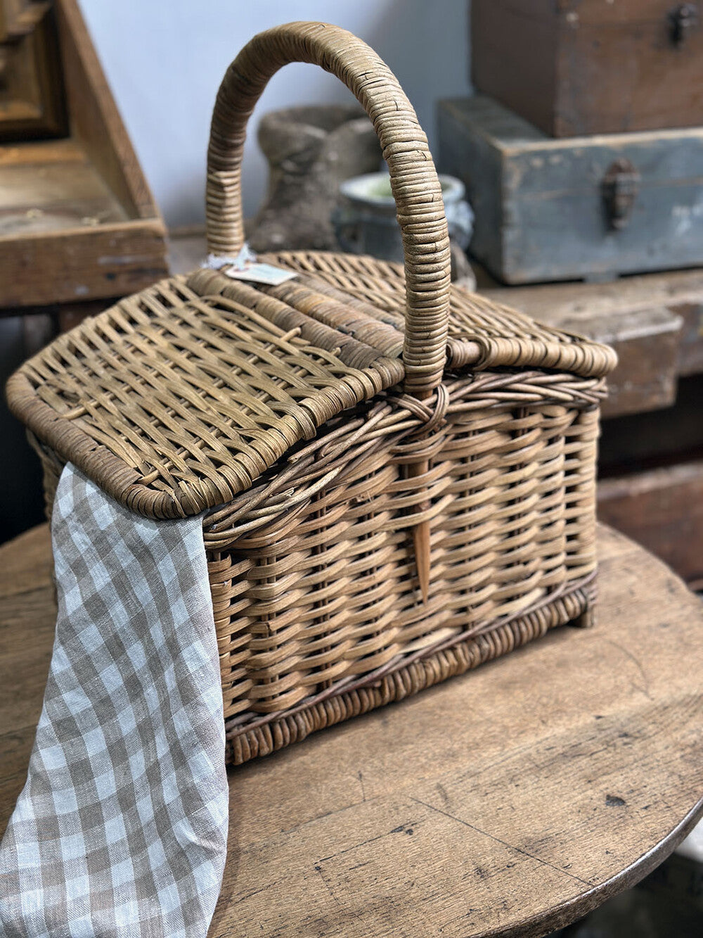 English Vintage Basket - detail 4