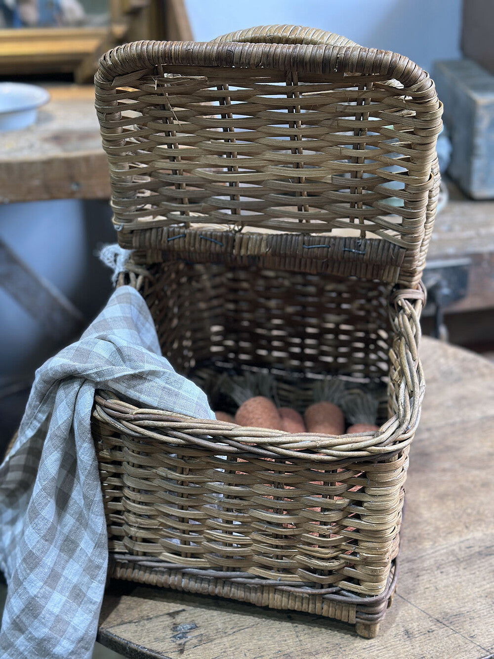 English Vintage Basket - detail 6