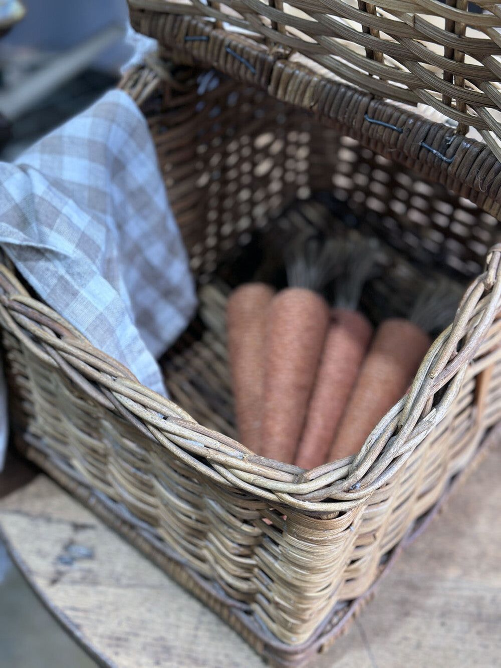 English Vintage Basket - detail 7