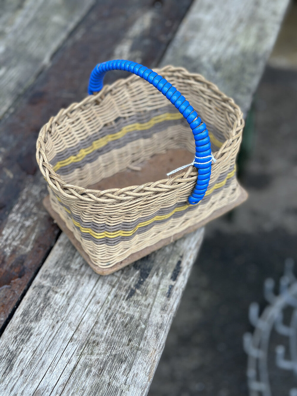 Small English Vintage Wicker Basket - detail 5