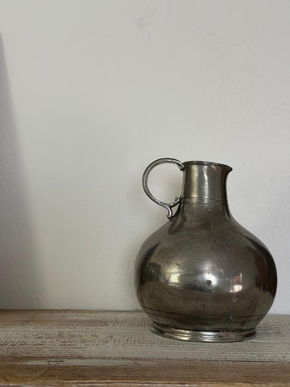 Italian Vintage Valpetro Pewter Pitcher - detail 2