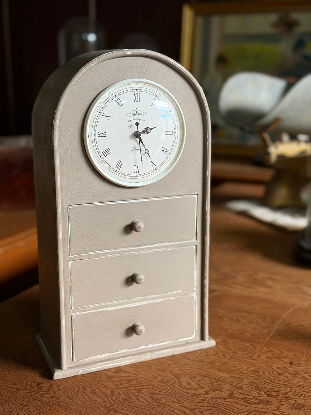 English Vintage Decorative Object - main image