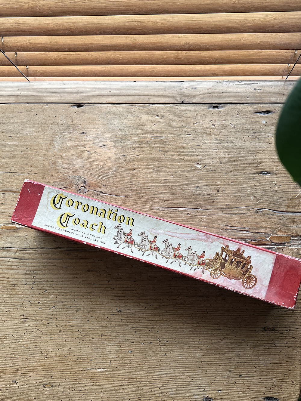 English Vintage Decorative Object - detail 2