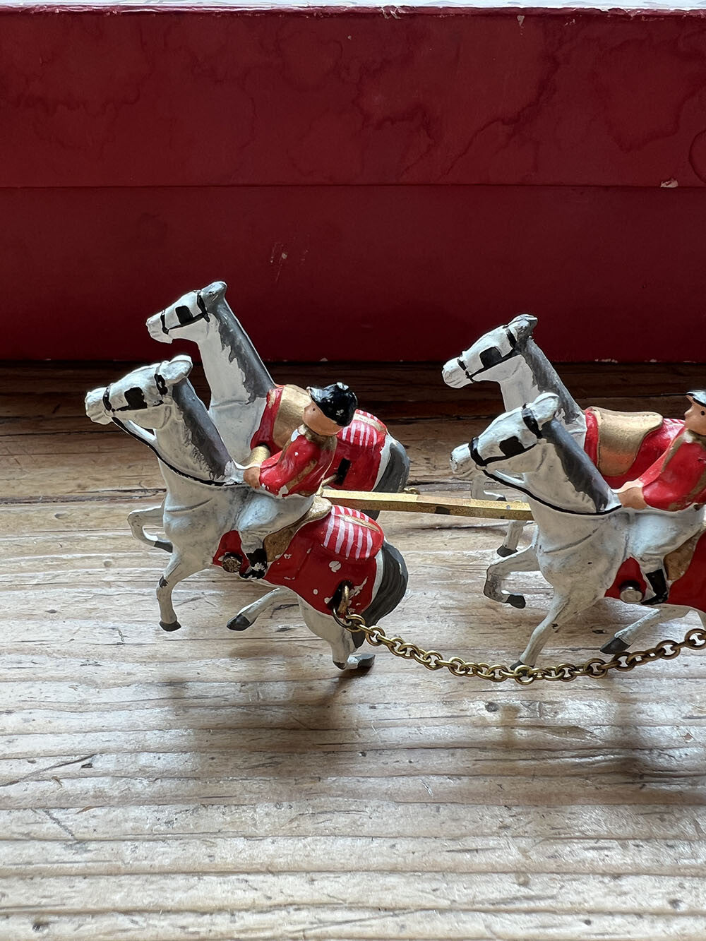 English Vintage Decorative Object - detail 3