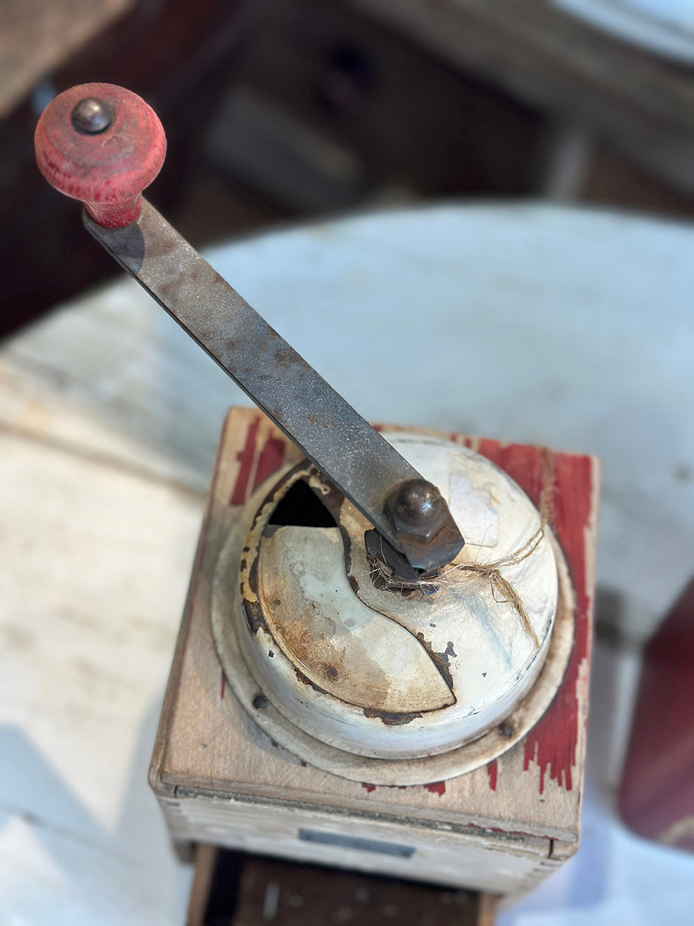 English Vintage Shabby Chic Coffee Grinder - detail 2