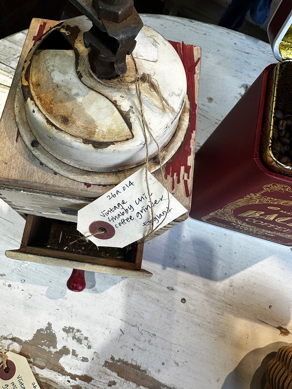 English Vintage Shabby Chic Coffee Grinder - detail 3