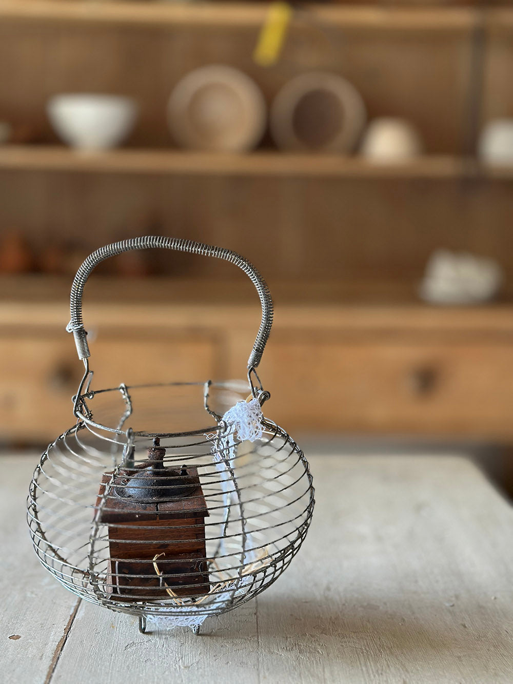 English Vintage Mini Coffee Grinder - detail 3