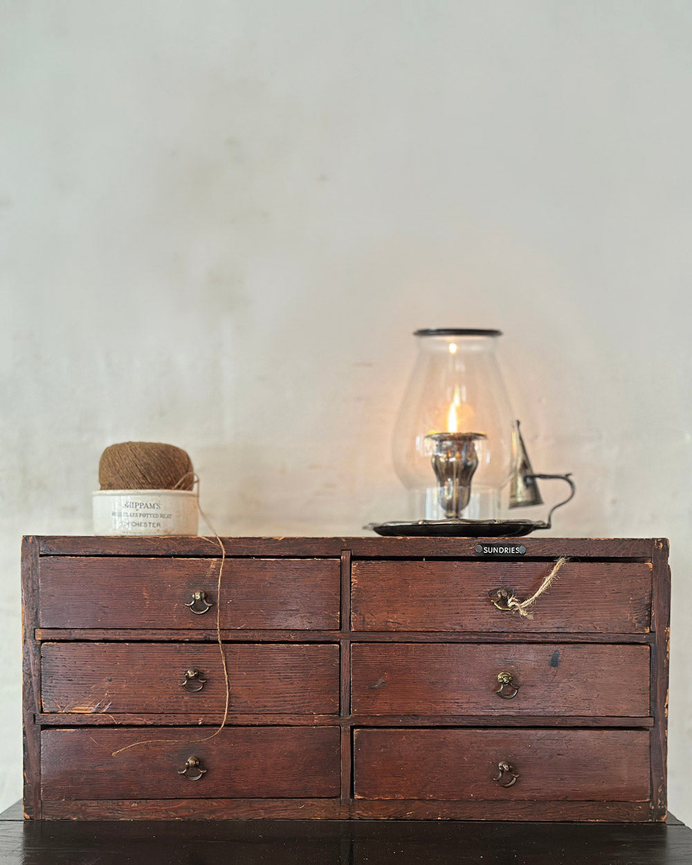 English Vintage Decorative Object - main image
