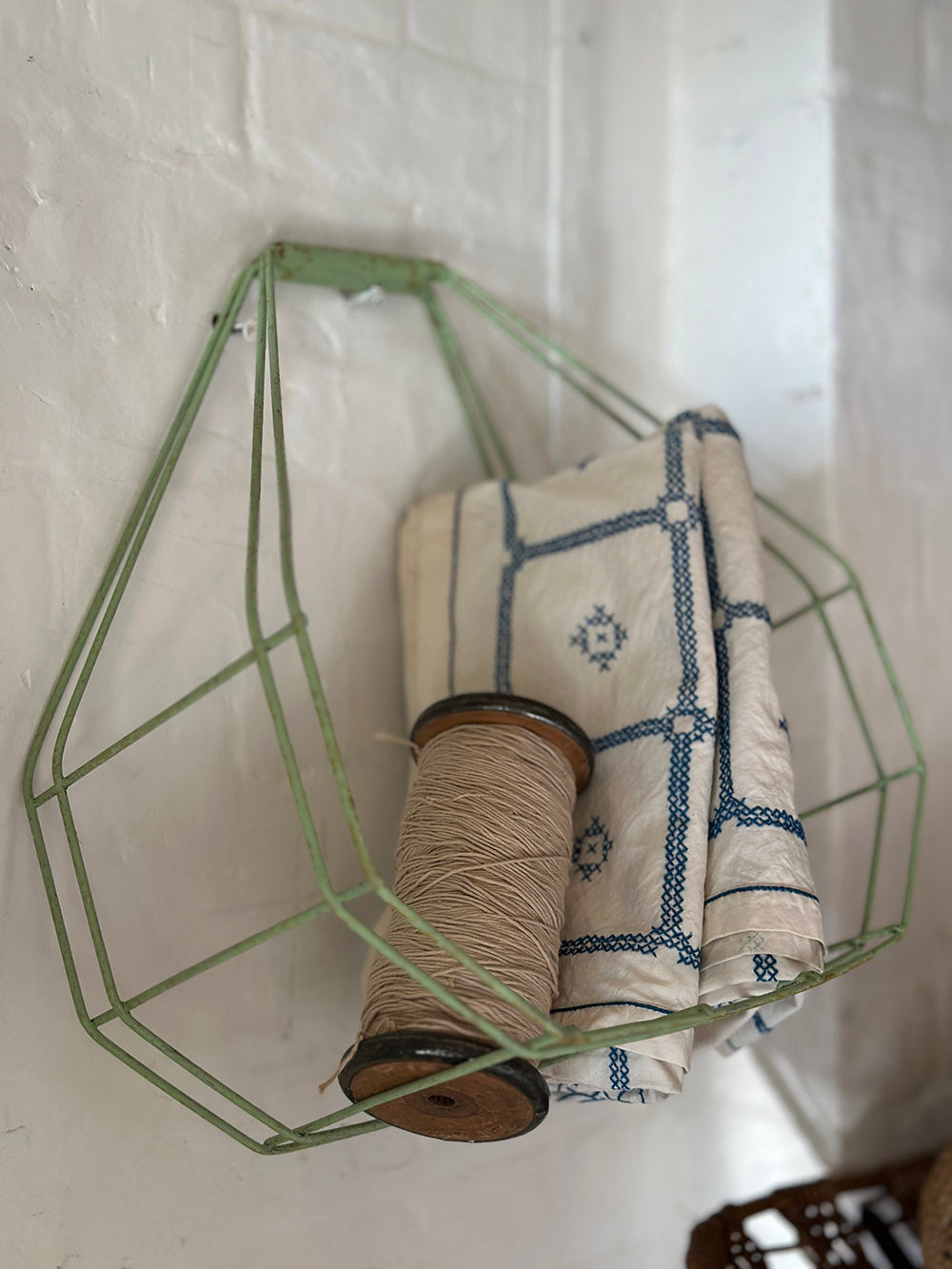 English Vintage Wire Log Basket - detail 1