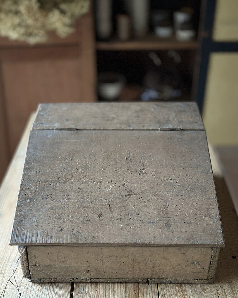 English Vintage Decorative Object - detail 2