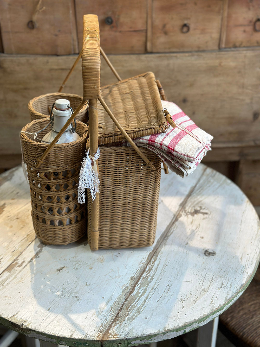 English Vintage Picnic Basket Wine Holder - detail 5