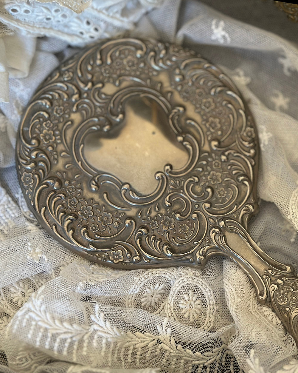 English Vintage Hand Mirror - detail 3
