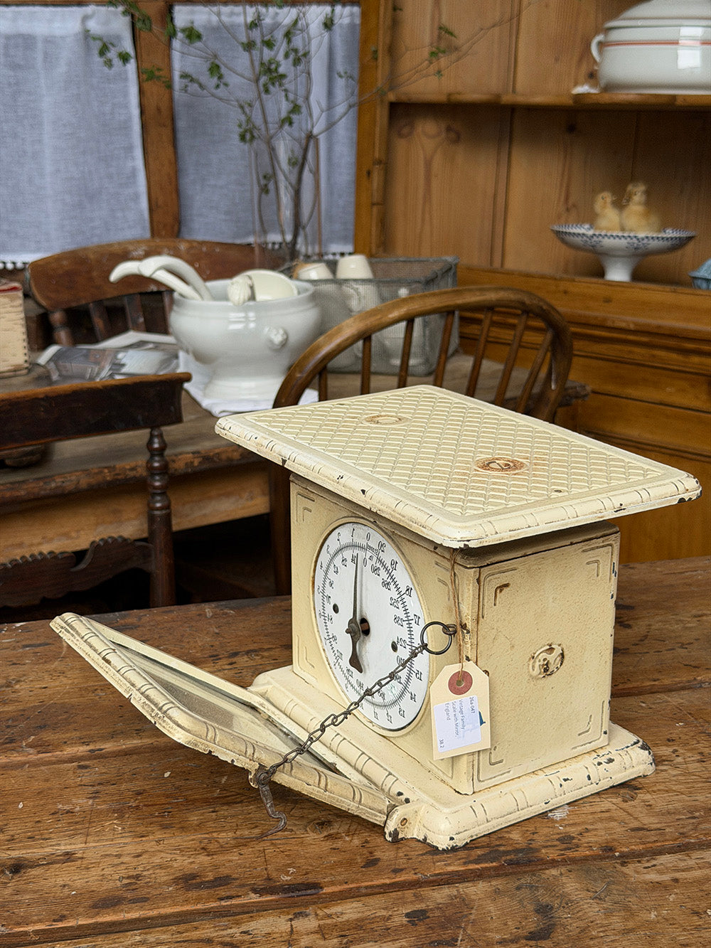 English Vintage Family Scale with Mirror - detail 4
