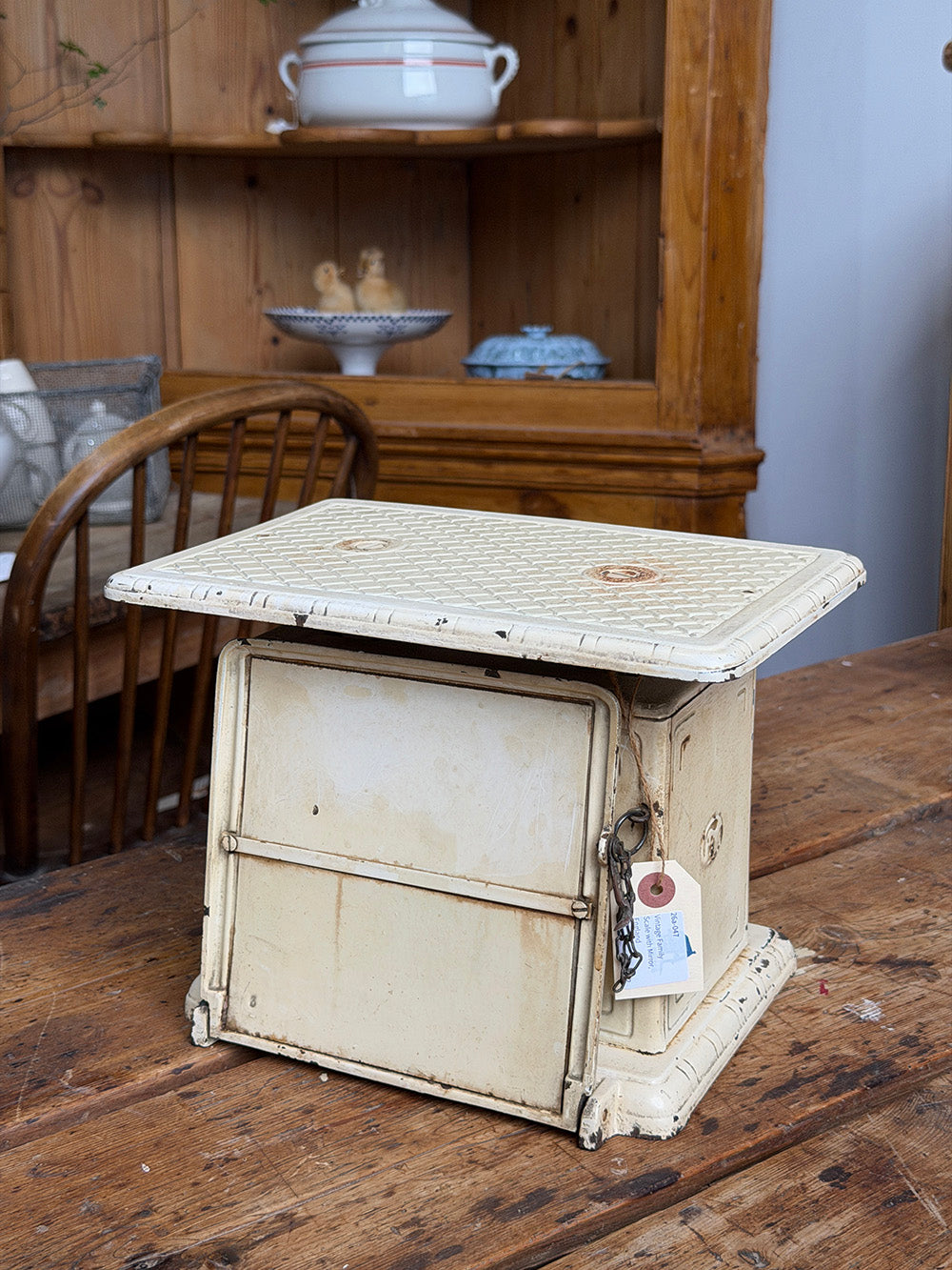 English Vintage Family Scale with Mirror - detail 6